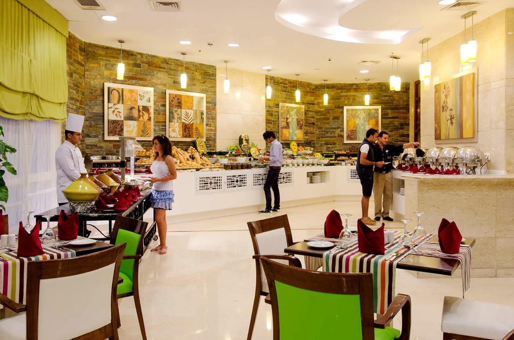 Swiss Inn Teda Hotel & Aqua Park ไอน์ ซกนา ภายนอก รูปภาพ